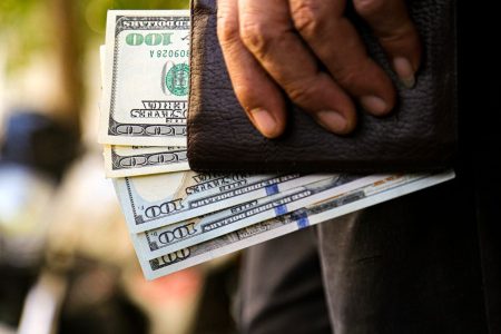 تکذیب محدودیت دسترسی دولت به منابع ارزی