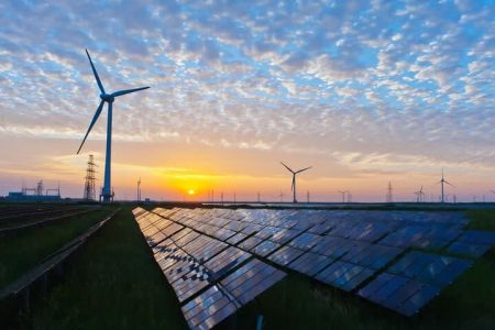 طلب ۷ هزار میلیارد تومانی تولیدکنندگان انرژی‌های تجدیدپذیر از وزارت نیرو