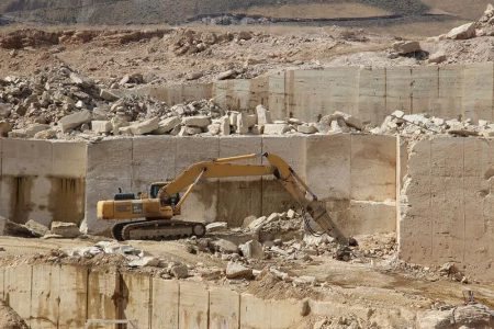 ضایعات سنگی گنجی پنهان در معادن