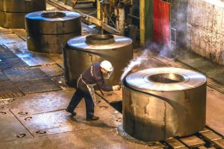 امنیت و تعادل در سرمایه‌گذاری از مهم‌ترین چالش‌های صنعت فولاد