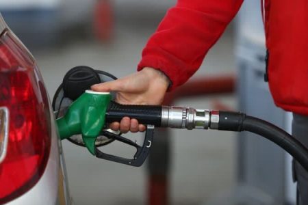 شایعه افزایش قیمت و بی‌کیفیتی بنزین رد شد