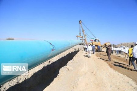 شیرین‌سازی و انتقال ۲۸۰ میلیون مترمکعب آب از دریای عمان به شرق کشور