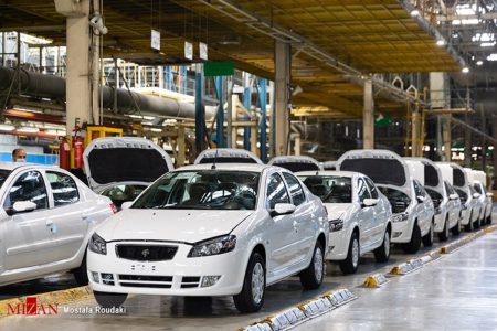تشکیل کمیته‌ای برای واگذاری سهام خودروسازان