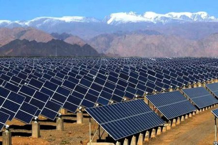 راه‌اندازی اولین شهرک خورشیدی کشور در بوئین‌زهرا