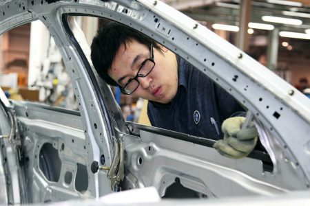 چین در تولید و فروش خودرو اول شد
