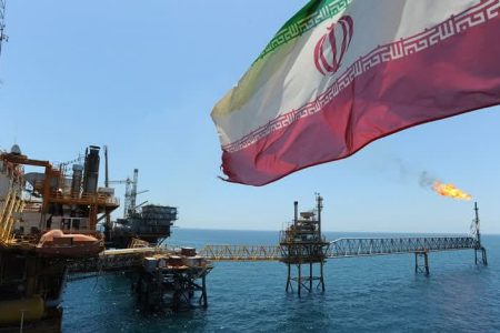 صنعت نفت دروازه ورود سرمایه‌گذار خارجی به کشور