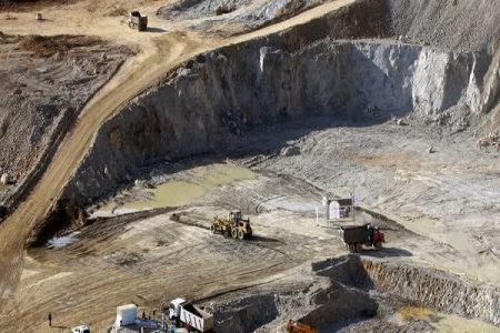 ذخیره کانسنگ منگنز معدن ونارچ قم به ۱۲ میلیون تُن رسید