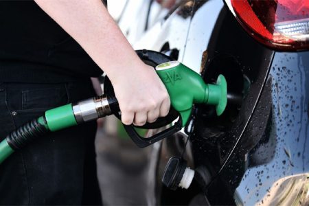 کاهش مصرف بنزین با اصلاح نظام خودروسازی