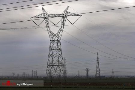 قطعی برق با رشد ۸ درصدی اقتصاد همخوانی ندارد