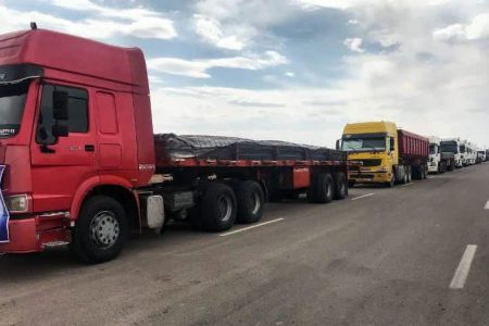 فعالیت ۹۵ درصد فعالان حوزه حمل‌ونقل در بخش جاده‌ای