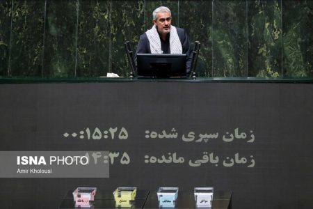 فرمان اقتصاد کشور در دست نابغه ریاضی