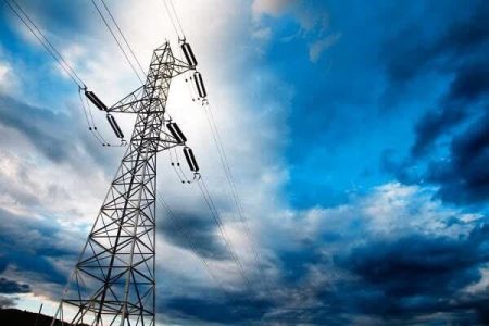 تلاش صنعت برق برای تأمین برق پایدار در زمان اوج مصرف