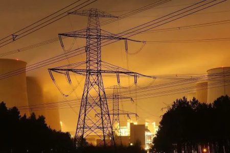 مصرف برق همچنان در مسیر بی‌بازگشت