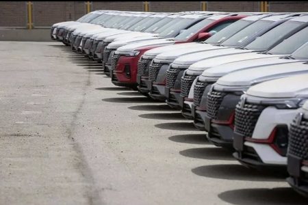 اجرای قانون واردات خودرو چنگی به دل نمی‌زند