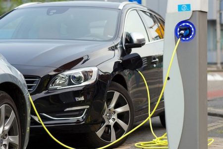 آیا خودروهای هیبریدی تنها به دلیل مصرف کمتر سوخت مفید هستند؟