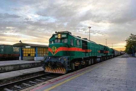 اولویت راه‌آهن برای تأمین ناوگان از توان تولیدات داخل است