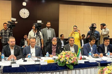 تدوین نقشه‌راه تجارت ۱۰ میلیارد دلاری ایران و پاکستان در ۳ ماه آینده