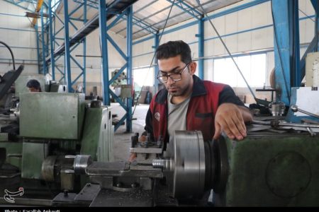 تورم و رکود؛ ۲ چالش بزرگ صنعت ایران